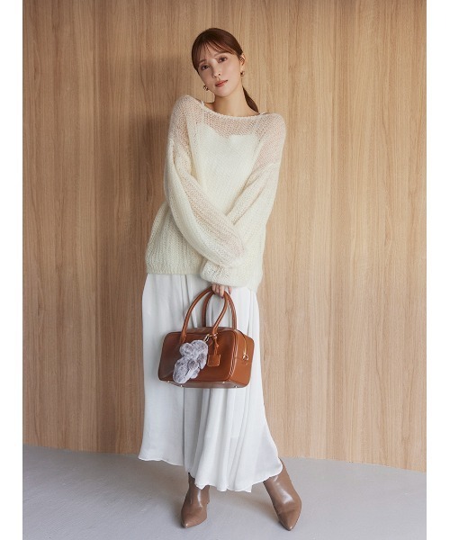 スナイデル　エンボスロゴボストンバッグ SNIDEL（スナイデル）の「エンボスロゴボストンバッグ