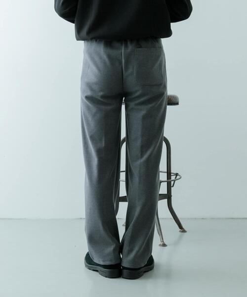 ITEMS URBANRESEARCH（アイテムズ アーバンリサーチ）の「静電気防止 ウールタッチTR スラックス（その他パンツ・メンズ・ベージュ/モカ/ブラック/グレー・LARGE/MEDIUM）」の17枚目の写真