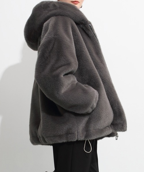 by LEGNA（バイレグナ）の「フェイクファー ジャケット パーカー（その他アウター・レディース・ベージュ系その他/ダークグレー/モカ/ブラック・FREE）」の6枚目の写真