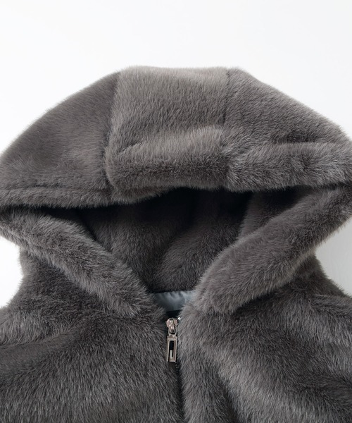 by LEGNA（バイレグナ）の「フェイクファー ジャケット パーカー（その他アウター・レディース・ベージュ系その他/ダークグレー/モカ/ブラック・FREE）」の11枚目の写真