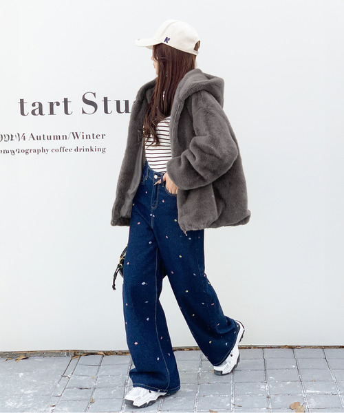 by LEGNA（バイレグナ）の「フェイクファー ジャケット パーカー（その他アウター・レディース・ベージュ系その他/ダークグレー/モカ/ブラック・FREE）」の17枚目の写真