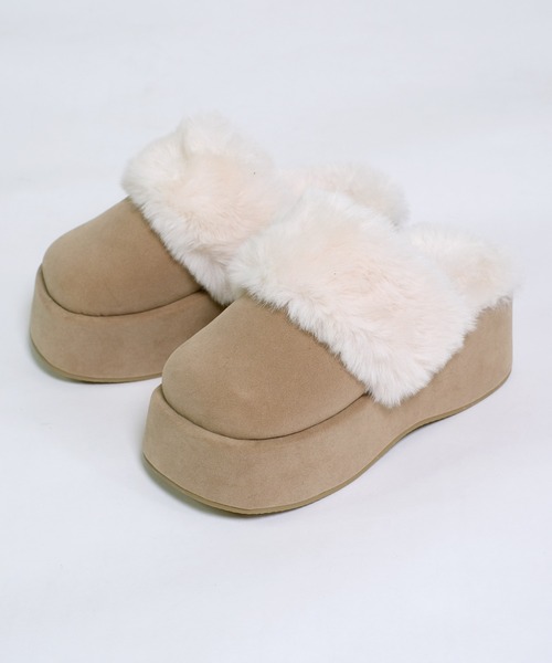 shopnikoniko（ショップニコニコ）の「フェイクムートン ボリュームソール 厚底サボサンダル（スリッポン・レディース・ブラック/ブラウン/ベージュ・S/M/L/LL）」の5枚目の写真