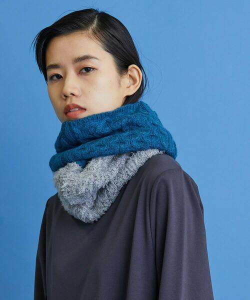 FRAPBOIS(フラボア)の「ケーブルシャギー ネックウォーマー(ネックウォーマー/スヌード・レディース・オフホワイト/ブルーグリーン・FREE)」の11枚目の写真