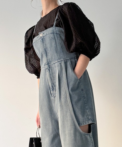 JUNOAH（ジュノア）の「レイヤードデザインデニムオールインワン（つなぎ/オールインワン・レディース・ライトブルー/ブラック/ネイビー・X-LARGE/LARGE/MEDIUM）」の5枚目の写真