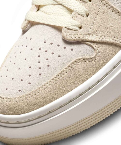 JORDAN BRAND(ジョーダンブランド)の「エア ジョーダン 1 エレベート LOW ウィメンズシューズ / Air Jordan 1 Elevate Low Women's Shoes DH7004-101 Sail(スニーカー・レディース・クリーム・22/22.5/23/23.5/24/24.5/25/25.5/26/26.5/27/27.5/28/28.5/29)」の5枚目の写真