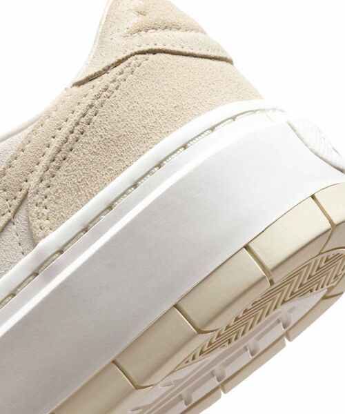 JORDAN BRAND(ジョーダンブランド)の「エア ジョーダン 1 エレベート LOW ウィメンズシューズ / Air Jordan 1 Elevate Low Women's Shoes DH7004-101 Sail(スニーカー・レディース・クリーム・22/22.5/23/23.5/24/24.5/25/25.5/26/26.5/27/27.5/28/28.5/29)」の6枚目の写真