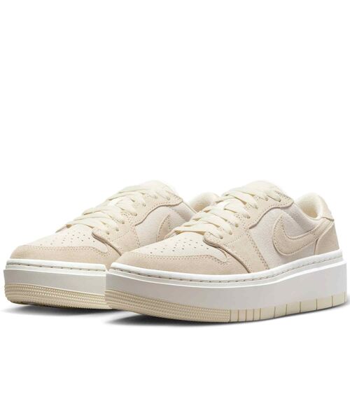 JORDAN BRAND(ジョーダンブランド)の「エア ジョーダン 1 エレベート LOW ウィメンズシューズ / Air Jordan 1 Elevate Low Women's Shoes DH7004-101 Sail(スニーカー・レディース・クリーム・22/22.5/23/23.5/24/24.5/25/25.5/26/26.5/27/27.5/28/28.5/29)」の7枚目の写真