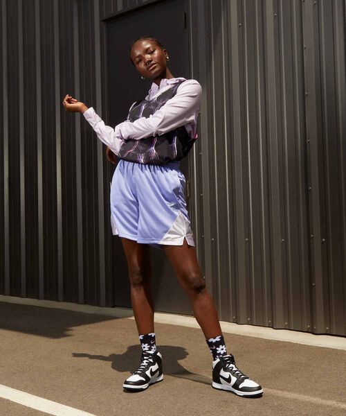 NIKE（ナイキ）の「ナイキ ダンク HIGH ウィメンズシューズ / Nike Dunk High Women's Shoes DD1869-103 White（スニーカー・レディース・ホワイト系その他2・22/22.5/23/23.5/24/24.5/25/25.5/26/26.5/27/27.5/28/28.5/29）」の12枚目の写真