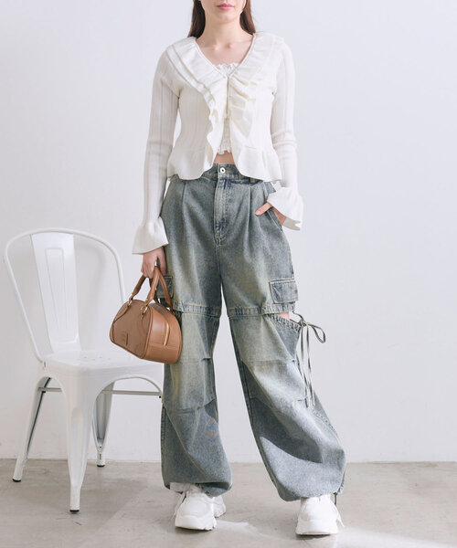 OLIVE des OLIVE（オリーブデオリーブ）の「サイドスリットデニムカーゴパンツ（カーゴパンツ・レディース・ブルー/ブラック・FREE）」の16枚目の写真