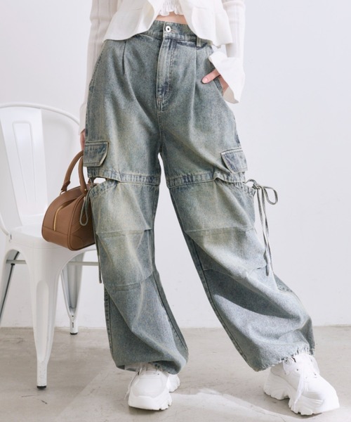 OLIVE des OLIVE（オリーブデオリーブ）の「サイドスリットデニムカーゴパンツ（カーゴパンツ・レディース・ブルー/ブラック・FREE）」の2枚目の写真