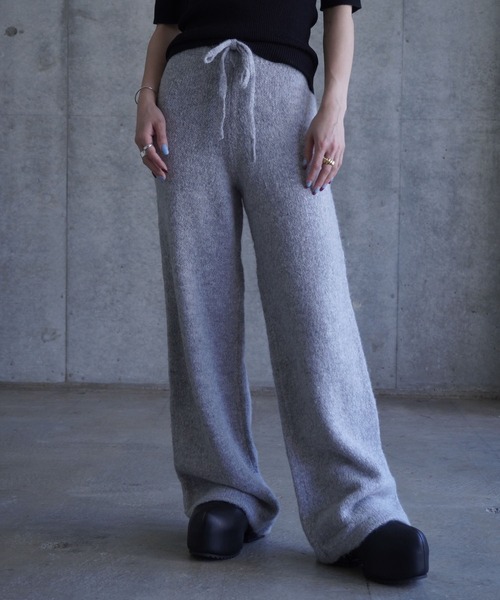 gina tricot(ジーナトリコ)の「Knitted trousers(その他パンツ・レディース・ライトグレー/ベージュ・S/M)」の1枚目の写真