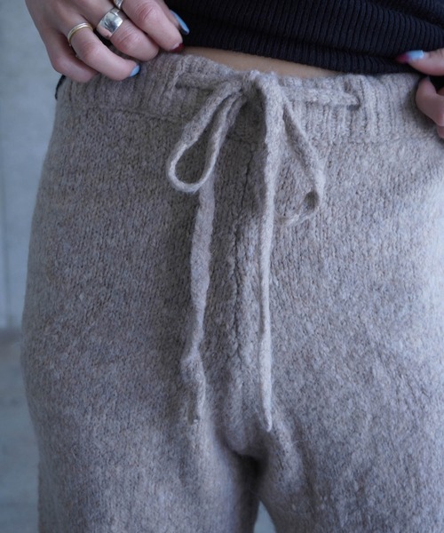 gina tricot(ジーナトリコ)の「Knitted trousers(その他パンツ・レディース・ライトグレー/ベージュ・S/M)」の6枚目の写真