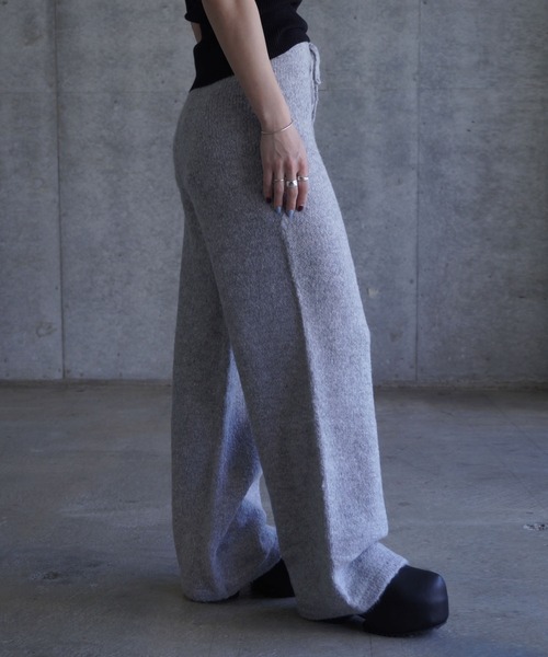 gina tricot(ジーナトリコ)の「Knitted trousers(その他パンツ・レディース・ライトグレー/ベージュ・S/M)」の3枚目の写真