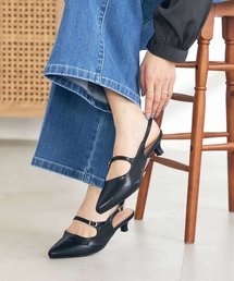 バックストラップパンプス