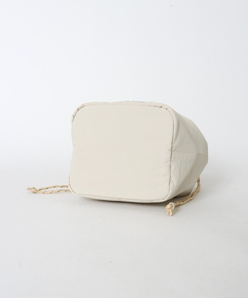 Three Four Time（ｽﾘｰﾌｫｰﾀｲﾑ）の「【PEANUTS】保冷巾着トート（エコバッグ/サブバッグ・レディース・アイボリー/ブラック・FREE）」の12枚目の写真