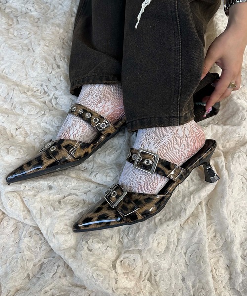 sedacle girl(セダクルガール)の「ベルトデザインミュール(パンプス・レディース・ブラック/シルバー/ボルドー/レオパード・LARGE/MEDIUM)」の18枚目の写真