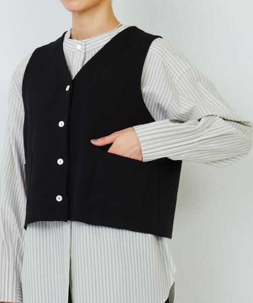 ADIEU TRISTESSE（アデュートリステス）の「COTTON SURF　ベスト（ベスト・レディース・ブラック/グレイッシュベージュ・FREE）」の22枚目の写真