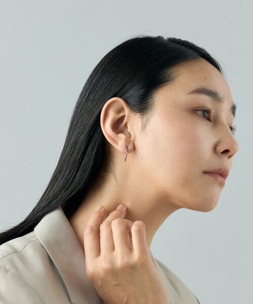Jouete（ジュエッテ）の「[サスペンダー] K10WG ピアス ポリゴン（ピアス（片耳用）・レディース・ホワイトゴールド・FREE）」の4枚目の写真