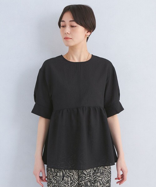 green label relaxing(グリーンレーベルリラクシング)の「ドライサッカー ペプラム プルオーバー カットソー(Tシャツ/カットソー・レディース・ブラック/オフホワイト/ライトブルー・FREE)」の12枚目の写真