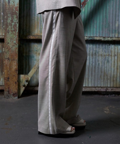 VERSEAU(ヴェルソー)の「先染めサイドライン ストレートパンツ(その他パンツ・レディース・ライトグレー/ベージュ・SMALL/MEDIUM)」の10枚目の写真