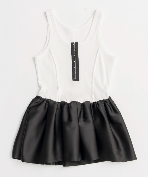 MAISON SPECIAL(メゾンスペシャル)の「Satin Combination Peplum Tank Top/サテンコンビペプラムタンクトップ【MAISON SPECIAL/メゾンスペシャル】(タンクトップ・レディース・ブラック/ホワイト・FREE)」の4枚目の写真