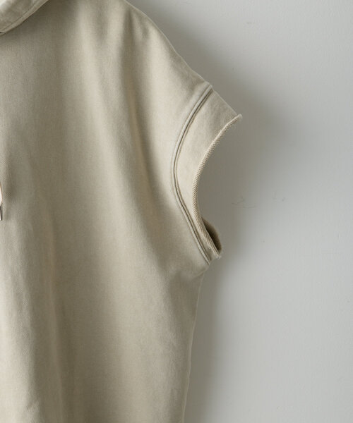 WHIMSIC（ウィムジック）の「*【WHIMSIC/SETUP対応】ガーメントダイスウェットフーディーベスト（ベスト・レディース・チャコールグレー/オフホワイト・FREE）」の14枚目の写真