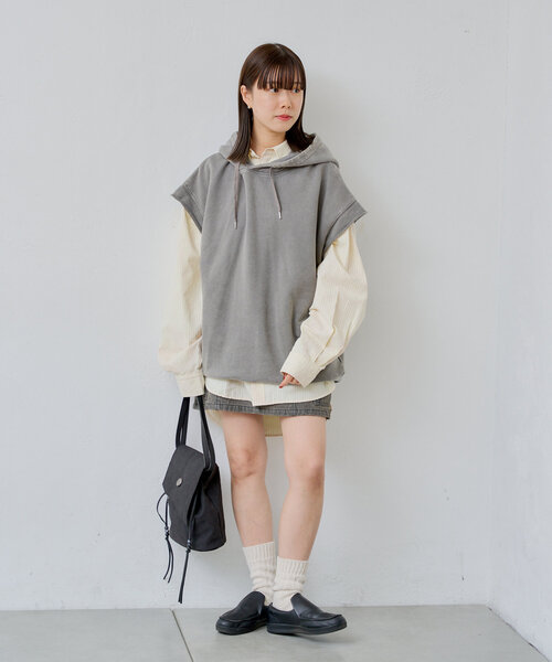 WHIMSIC（ウィムジック）の「*【WHIMSIC/SETUP対応】ガーメントダイスウェットフーディーベスト（ベスト・レディース・チャコールグレー/オフホワイト・FREE）」の18枚目の写真