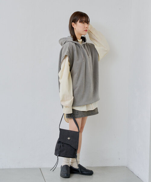 WHIMSIC（ウィムジック）の「*【WHIMSIC/SETUP対応】ガーメントダイスウェットフーディーベスト（ベスト・レディース・チャコールグレー/オフホワイト・FREE）」の19枚目の写真