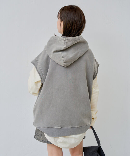 WHIMSIC（ウィムジック）の「*【WHIMSIC/SETUP対応】ガーメントダイスウェットフーディーベスト（ベスト・レディース・チャコールグレー/オフホワイト・FREE）」の22枚目の写真