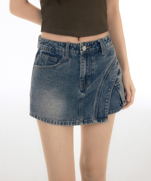 gossip!ロサンゼルス(ゴシップロサンゼルス)の「ミニスカートデザイン サイドカットデニムショートパンツ(デニムパンツ・レディース・ブルー/ライトブルー・S/M/L)」の4枚目の写真