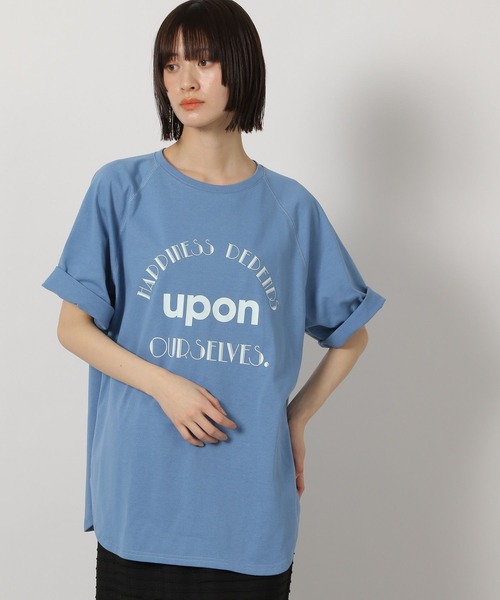 LAKOLE（ラコレ）の「ラウンドロゴプリントT / 450065（Tシャツ/カットソー・レディース・チャコールグレー/オフホワイト/ブルー/イエロー・FREE）」の3枚目の写真