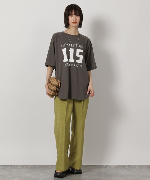 LAKOLE（ラコレ）の「ラウンドロゴプリントT / 450065（Tシャツ/カットソー・レディース・チャコールグレー/オフホワイト/ブルー/イエロー・FREE）」の8枚目の写真