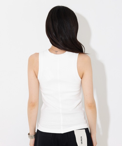 NOMINE(ノミネ)の「カップイン テレコ タンクトップ(タンクトップ・レディース・ホワイト/チャコールグレー/ブラック/ブラウン・フリー)」の7枚目の写真