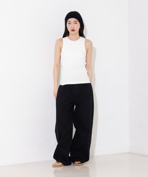 NOMINE(ノミネ)の「カップイン テレコ タンクトップ(タンクトップ・レディース・ホワイト/チャコールグレー/ブラック/ブラウン・フリー)」の11枚目の写真