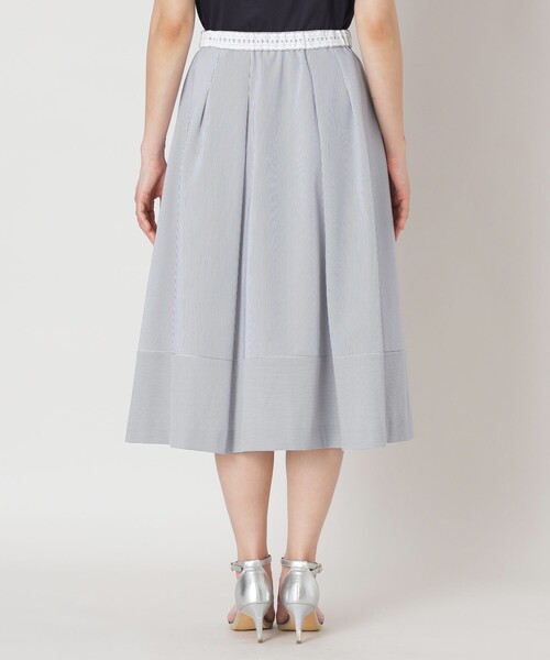 TO BE CHIC（トゥー ビー シック）の「シアサッカー ストライプスカート（スカート・レディース・ダークネイビー/ピンク系その他2・42/40）」の11枚目の写真