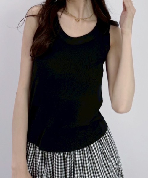 Teem Store(チームストア)の「シンプルカラータンクトップ(タンクトップ・レディース・ブラック/ベージュ/ブラウン/グレー/カーキ/ピンク/イエロー/ホワイト・F)」の12枚目の写真