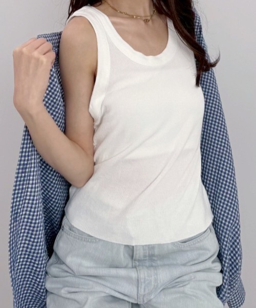 Teem Store(チームストア)の「シンプルカラータンクトップ(タンクトップ・レディース・ブラック/ベージュ/ブラウン/グレー/カーキ/ピンク/イエロー/ホワイト・F)」の11枚目の写真