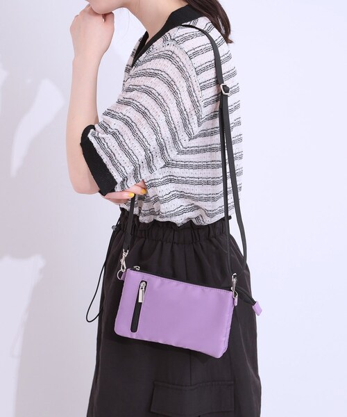 SHOO・LA・RUE（シューラルー）の「【撥水】2層ミニショルダーバッグ（ショルダーバッグ・レディース・ブラック/ダークグレー/ライトパープル・00）」の8枚目の写真