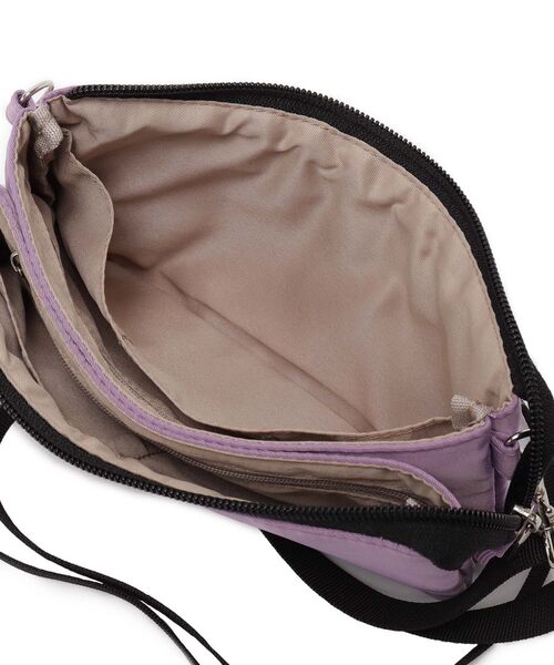 SHOO・LA・RUE（シューラルー）の「【撥水】2層ミニショルダーバッグ（ショルダーバッグ・レディース・ブラック/ダークグレー/ライトパープル・00）」の20枚目の写真