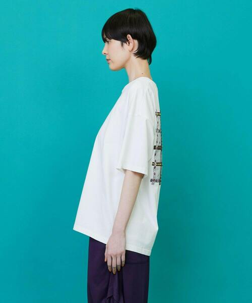 FRAPBOIS(フラボア)の「チェッフラT(Tシャツ/カットソー・レディース・ホワイト/ブラック・1/2)」の3枚目の写真