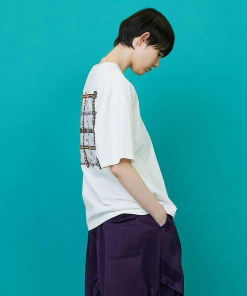 FRAPBOIS(フラボア)の「チェッフラT(Tシャツ/カットソー・レディース・ホワイト/ブラック・1/2)」の5枚目の写真