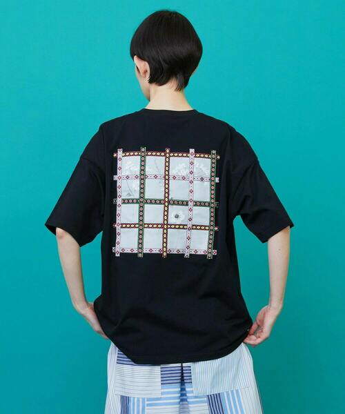 FRAPBOIS(フラボア)の「チェッフラT(Tシャツ/カットソー・レディース・ホワイト/ブラック・1/2)」の14枚目の写真