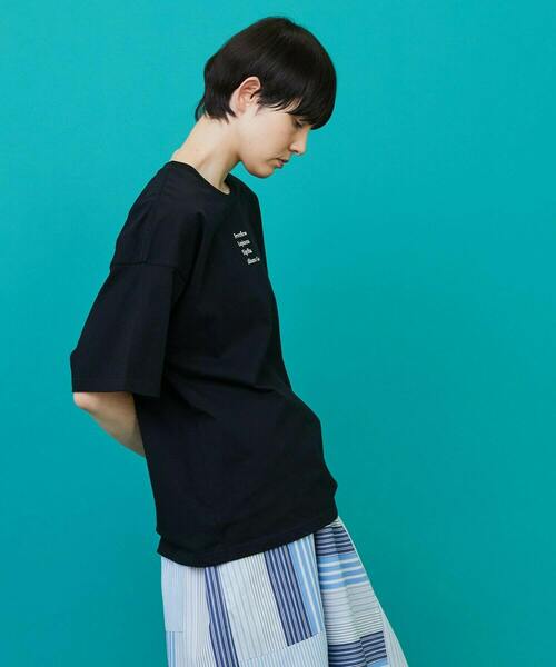 FRAPBOIS(フラボア)の「チェッフラT(Tシャツ/カットソー・レディース・ホワイト/ブラック・1/2)」の17枚目の写真