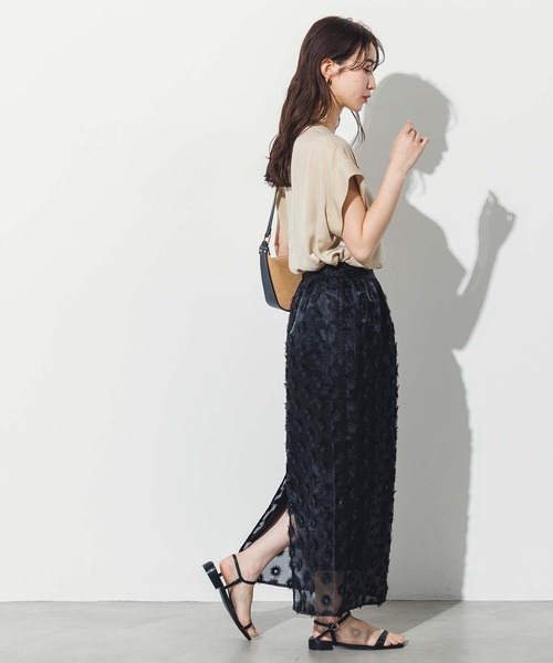 Gready Brilliant（グレディブリリアン）の「ライトサテンロゴフレンチブラウス（シャツ/ブラウス・レディース・ベージュ/アイボリー・FREE）」の13枚目の写真