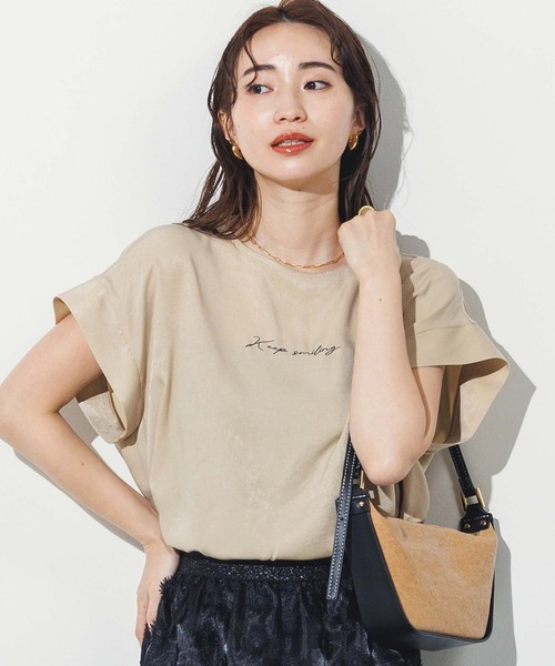 Gready Brilliant（グレディブリリアン）の「ライトサテンロゴフレンチブラウス（シャツ/ブラウス・レディース・ベージュ/アイボリー・FREE）」の18枚目の写真