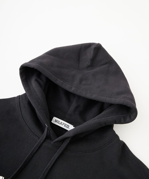 MILKFED.（ミルクフェド）の「STENCIL LOGO WIDE SWEAT HOODIE（パーカー・レディース・オフホワイト/ブラック/オリーブ・M/L）」の21枚目の写真