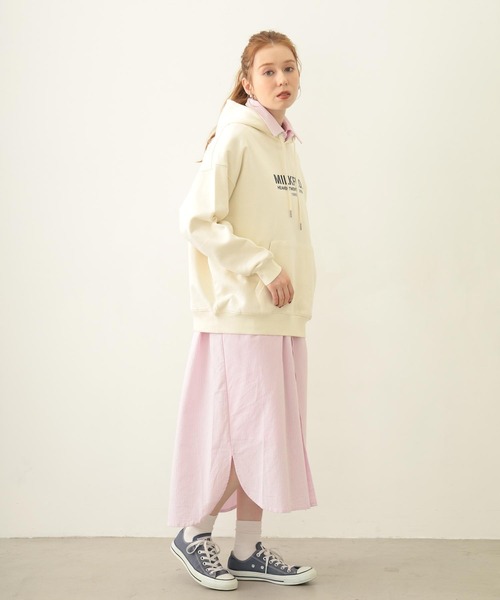 MILKFED.（ミルクフェド）の「STENCIL LOGO WIDE SWEAT HOODIE（パーカー・レディース・オフホワイト/ブラック/オリーブ・M/L）」の14枚目の写真