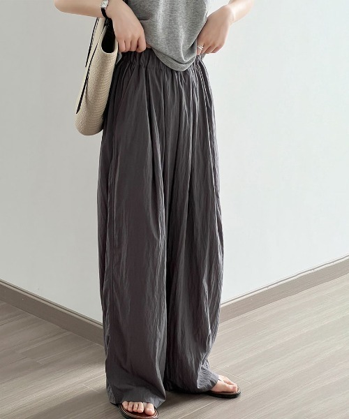 Forcement(フォースメント)の「ラフ加工ウエストゴムドレープワイドパンツ(その他パンツ・レディース・チャコールグレー/ブラック/アイボリー/ダークグレー・FREE)」の1枚目の写真