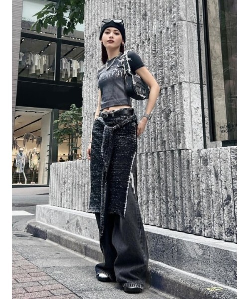 DIESEL(ディーゼル)の「ウィメンズ Tシャツ T-UNCUTIES-LONG-R6(Tシャツ/カットソー・レディース・ブラック/ブラウン・LARGE/SMALL/MEDIUM/X-SMALL/X-LARGE)」の11枚目の写真