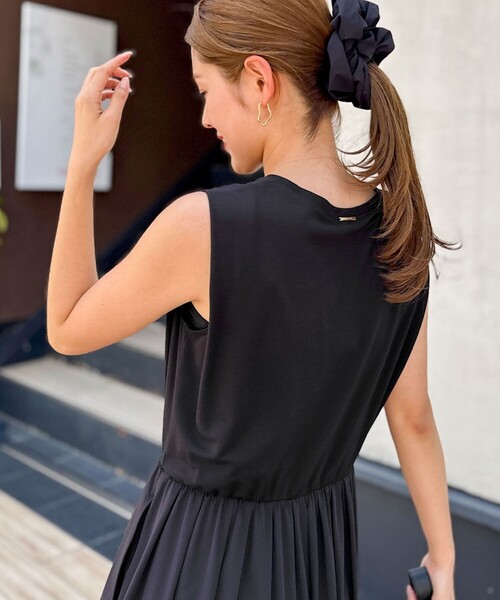 NOLLEY’S（ノーリーズ）の「撥水UVカットドッキングワンピース（ワンピース・レディース・オフホワイト/ブラック/ブラック系その他・36/38）」の19枚目の写真